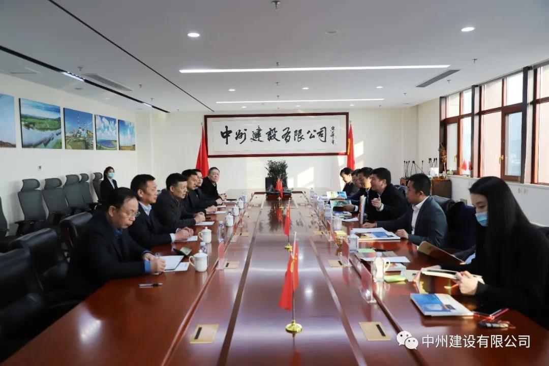 大唐河南清潔能源有限責任公司總經理王永民、金風科技集團國內營銷中心副總經理韓明剛一行到我司參觀考察